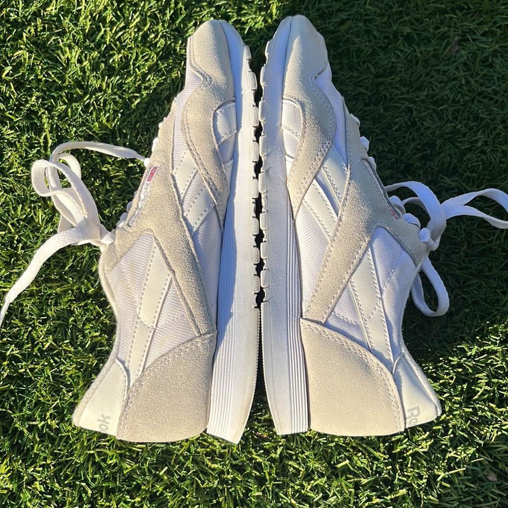 Classic Nylon Reeboks - Picture 6 of 9